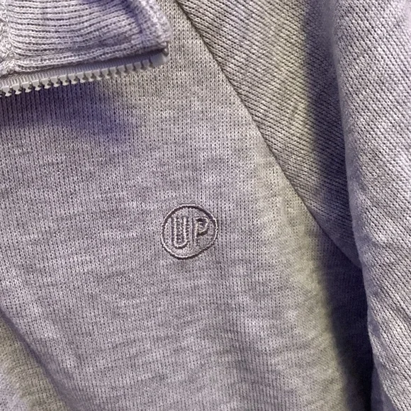 gray pullover - Picture 4 of 5